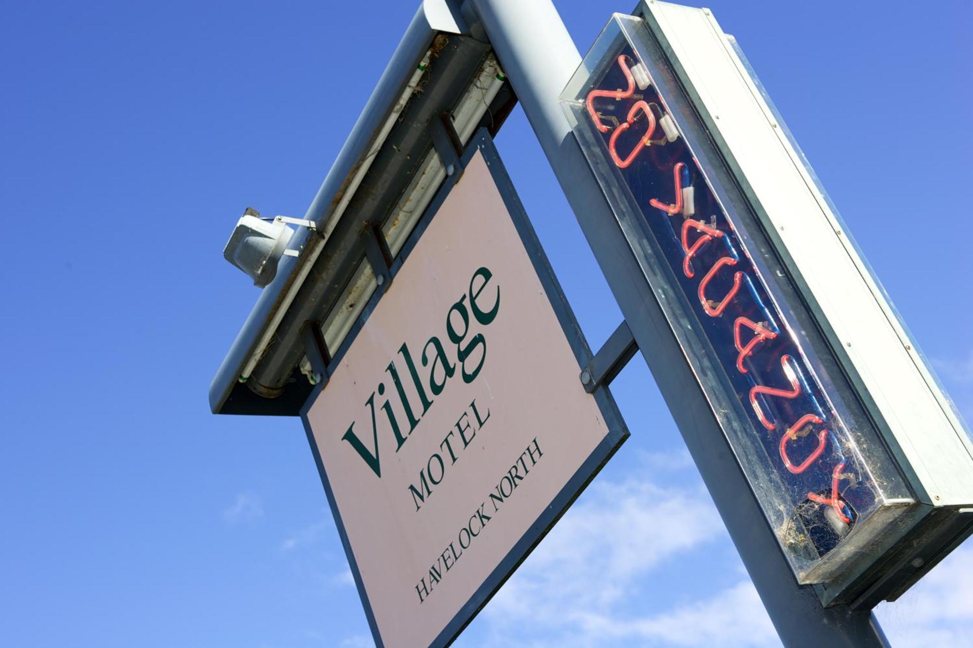 Village Motel Хавлок-Норт Экстерьер фото